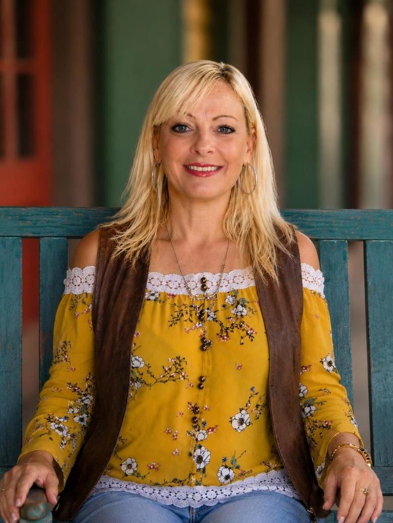 Val Metzing Profile Image