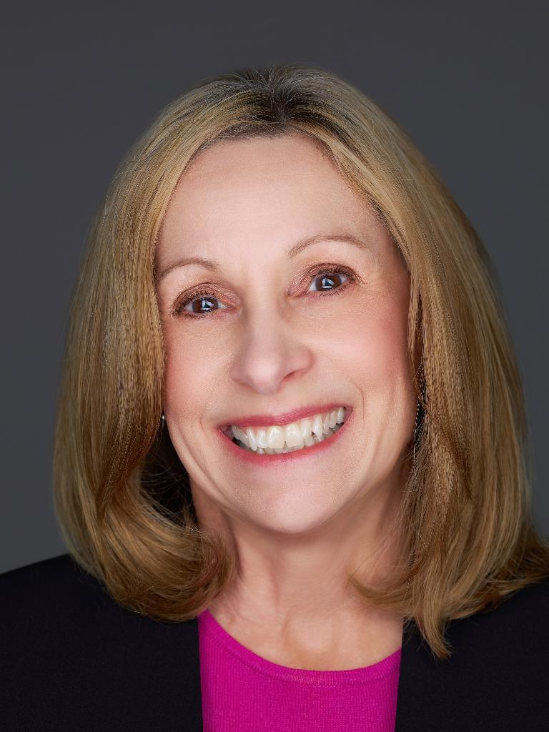 Cindy Tucker Profile Image