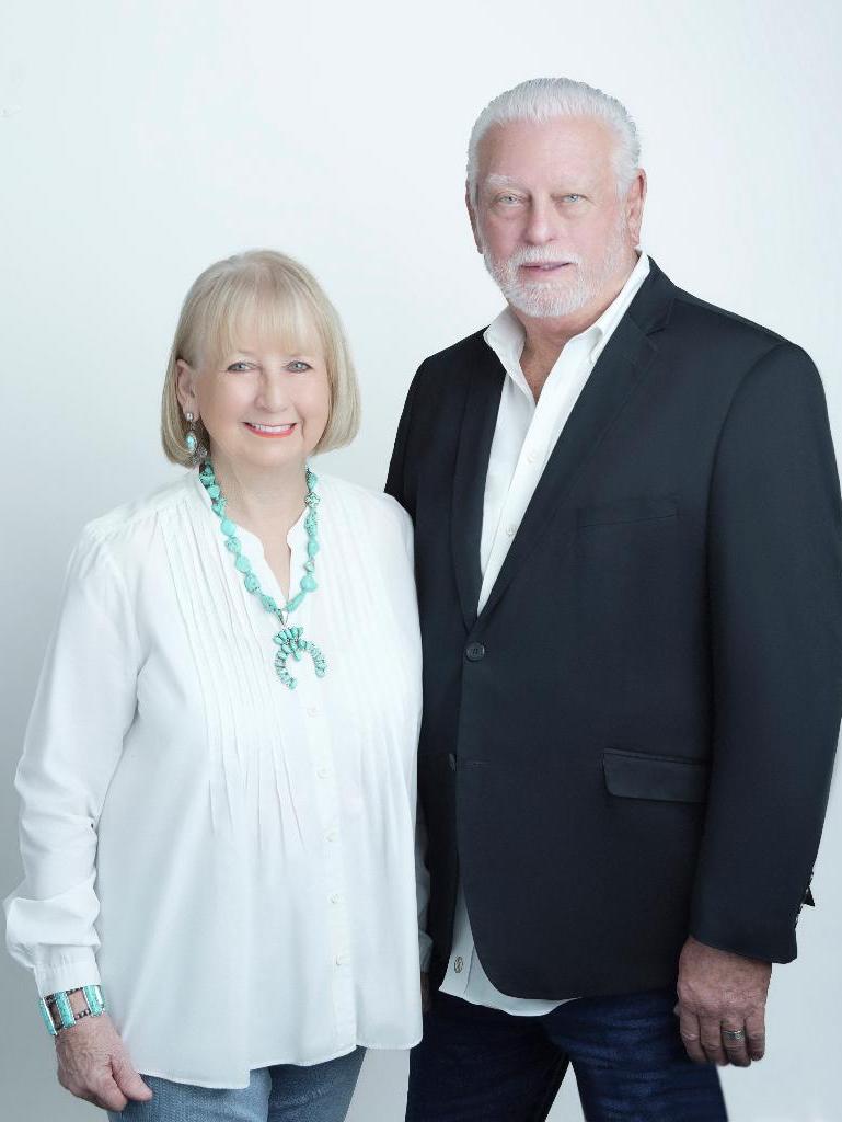 Buddy and Linda Pierce Profile Image
