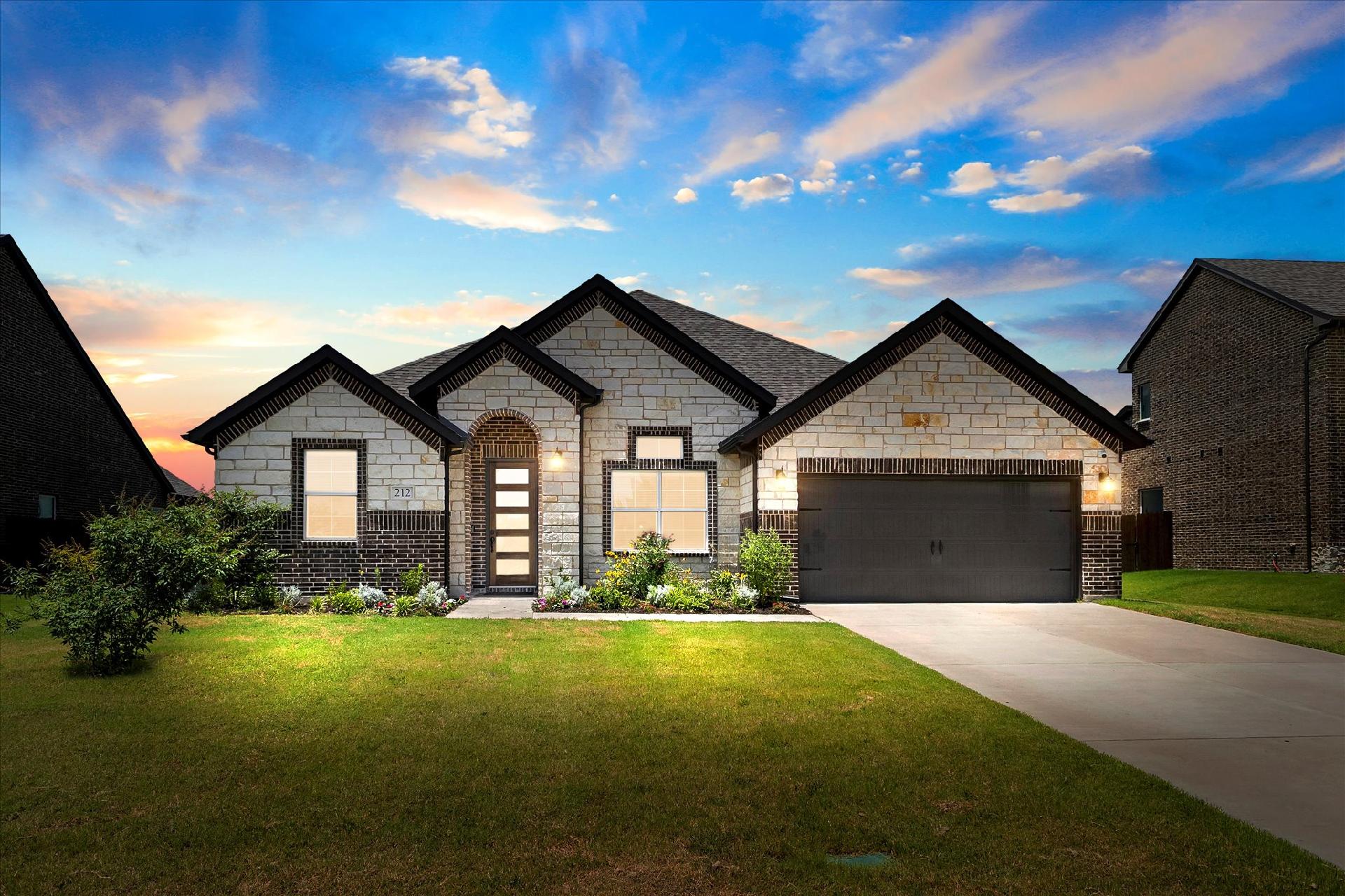212 Skyward Ln