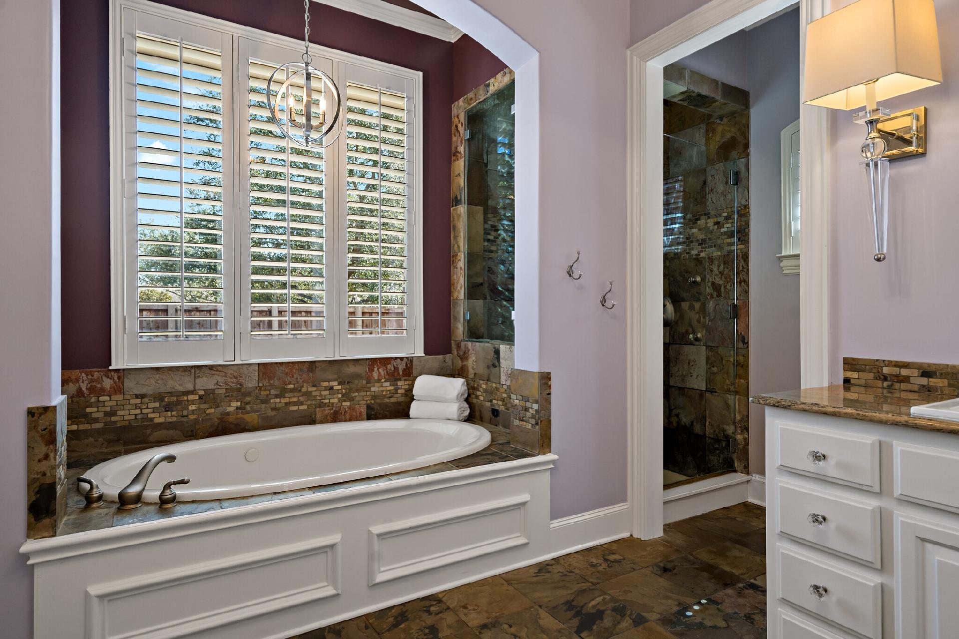404 Earlston Court Property Photo 24