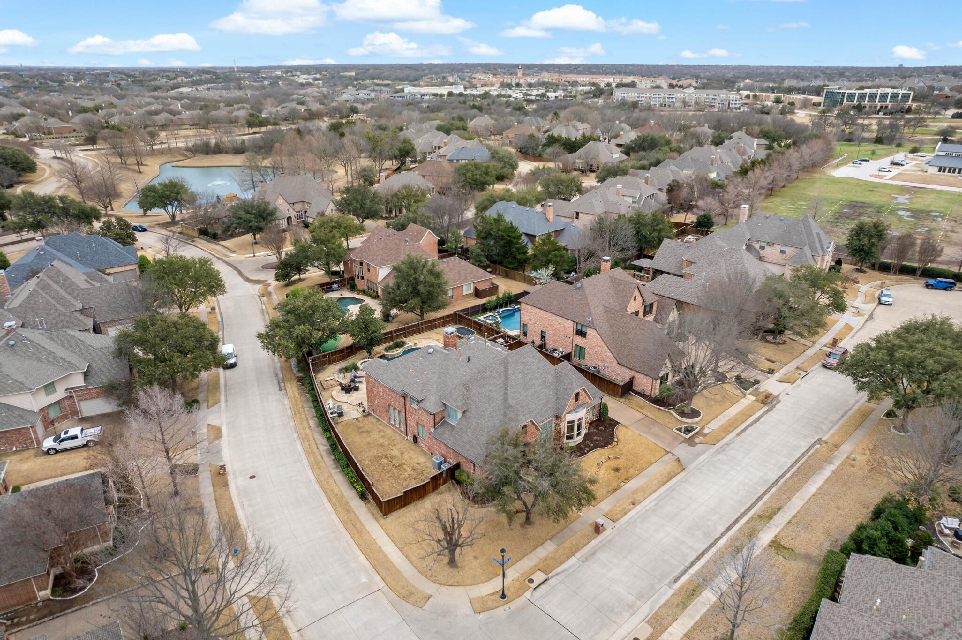 404 Earlston Court Property Photo 49