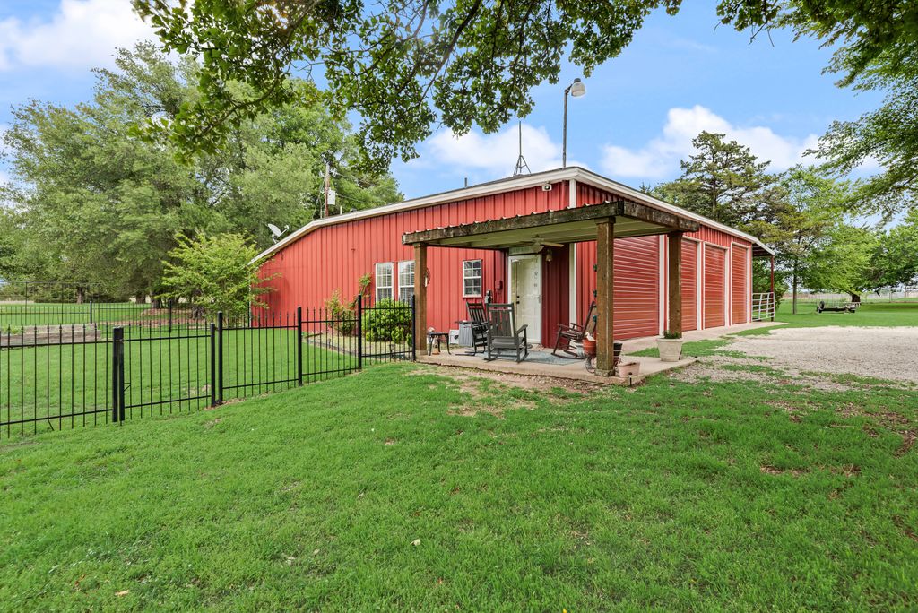 2880 County Road 249 Property Photo 45