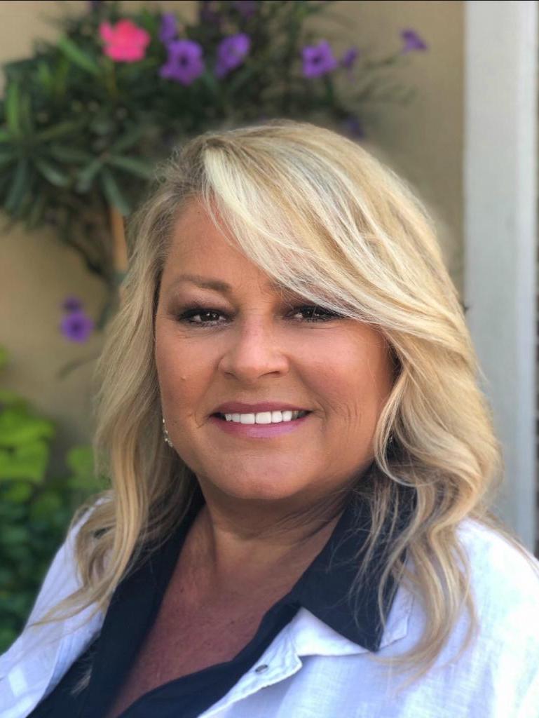 Julie Meeks Profile Photo