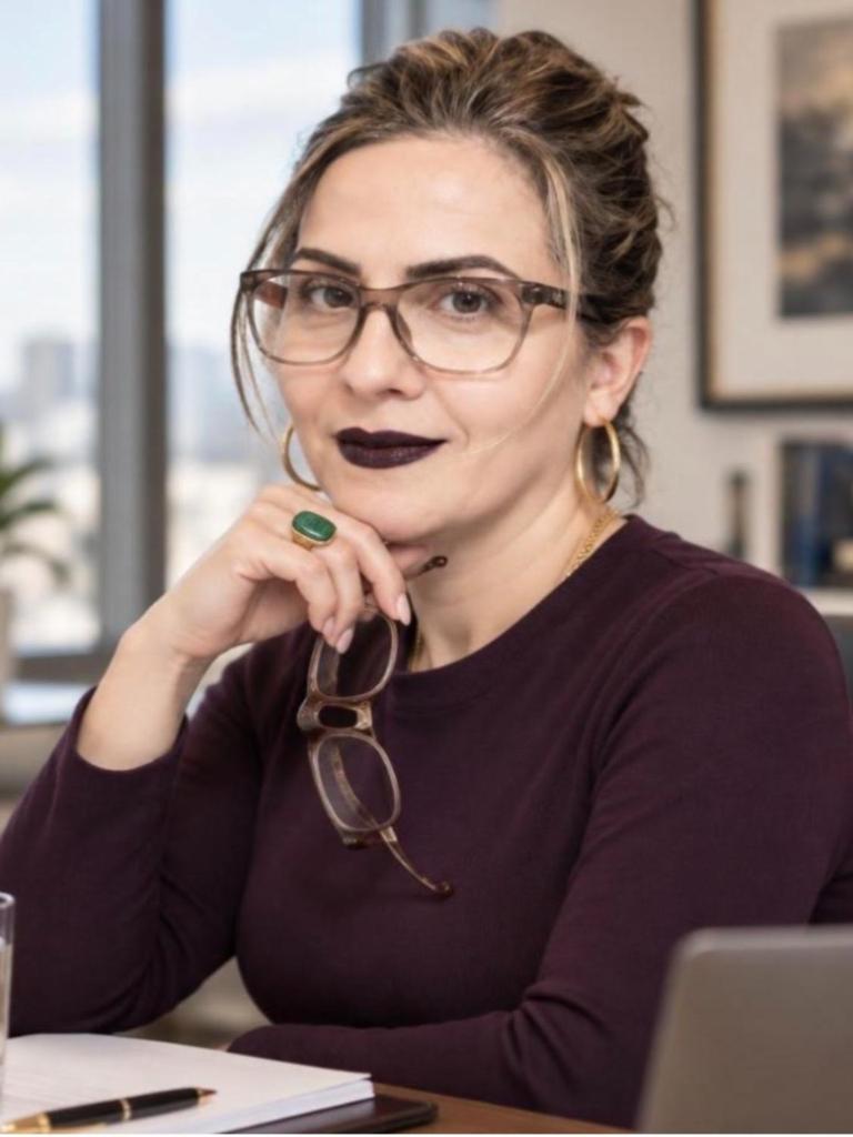 MINOUSH AZARAN Profile Photo