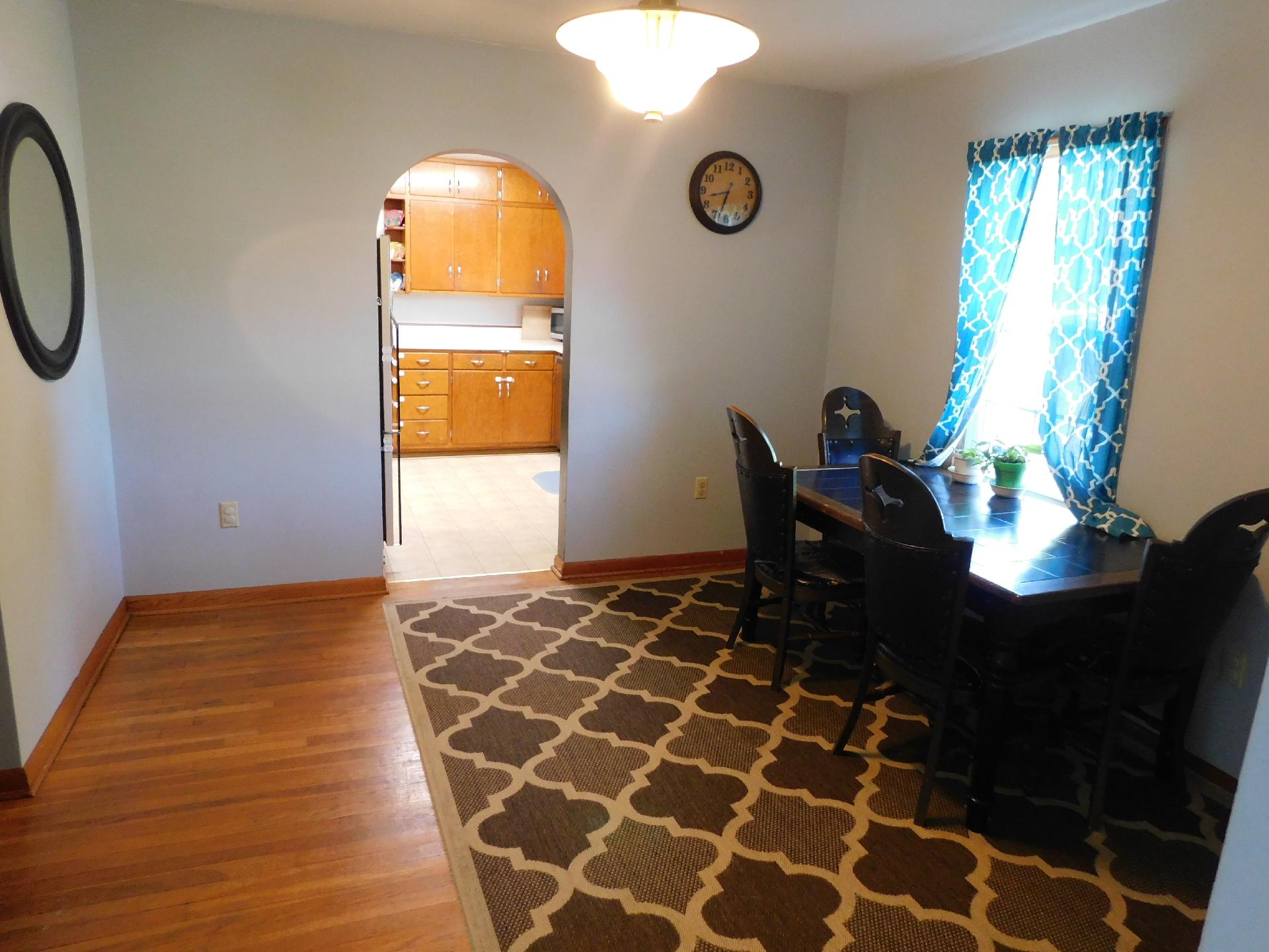 1301 E Main Street Property Photo 5