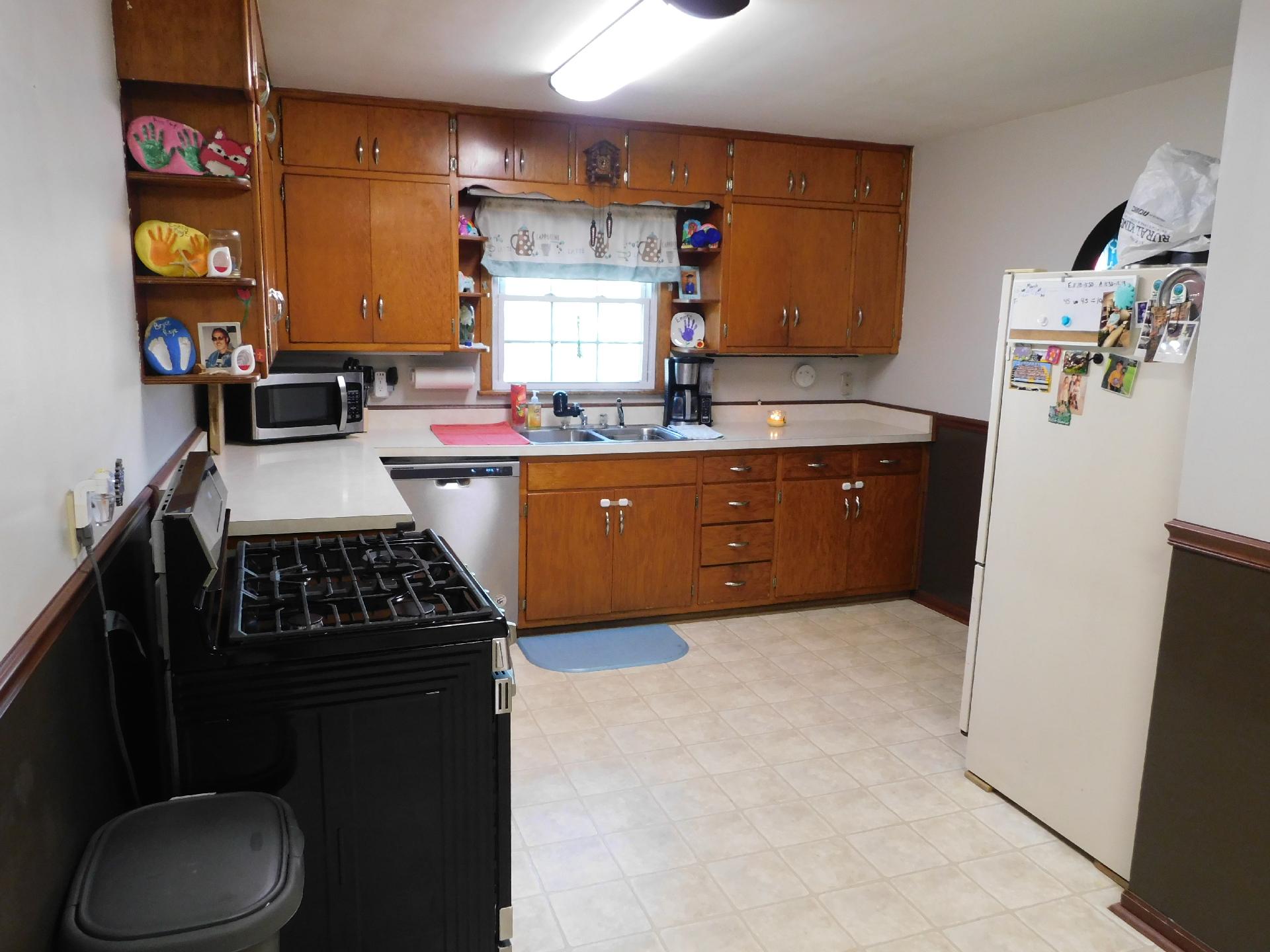 1301 E Main Street Property Photo 6