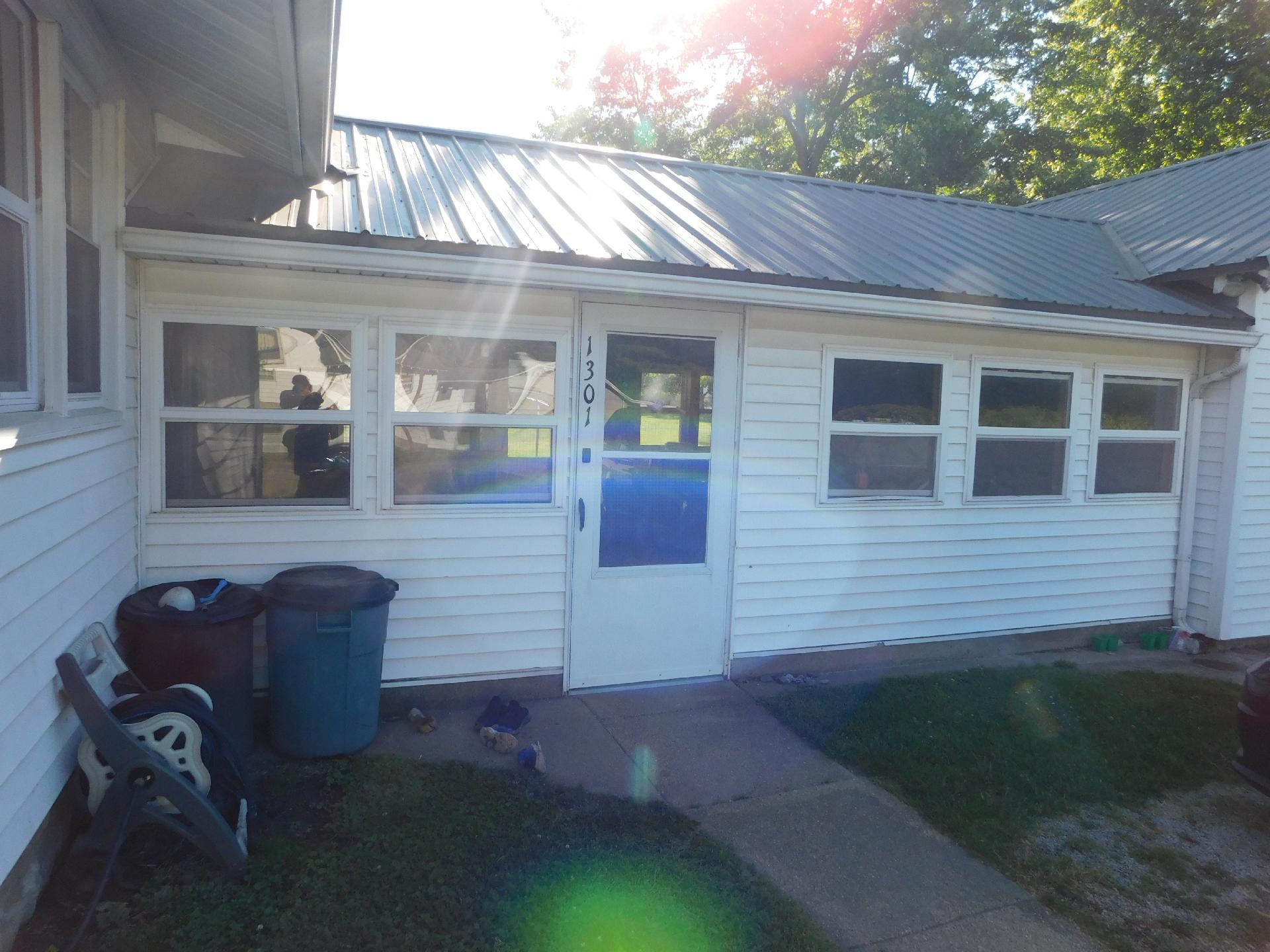 1301 E Main Street Property Photo 8