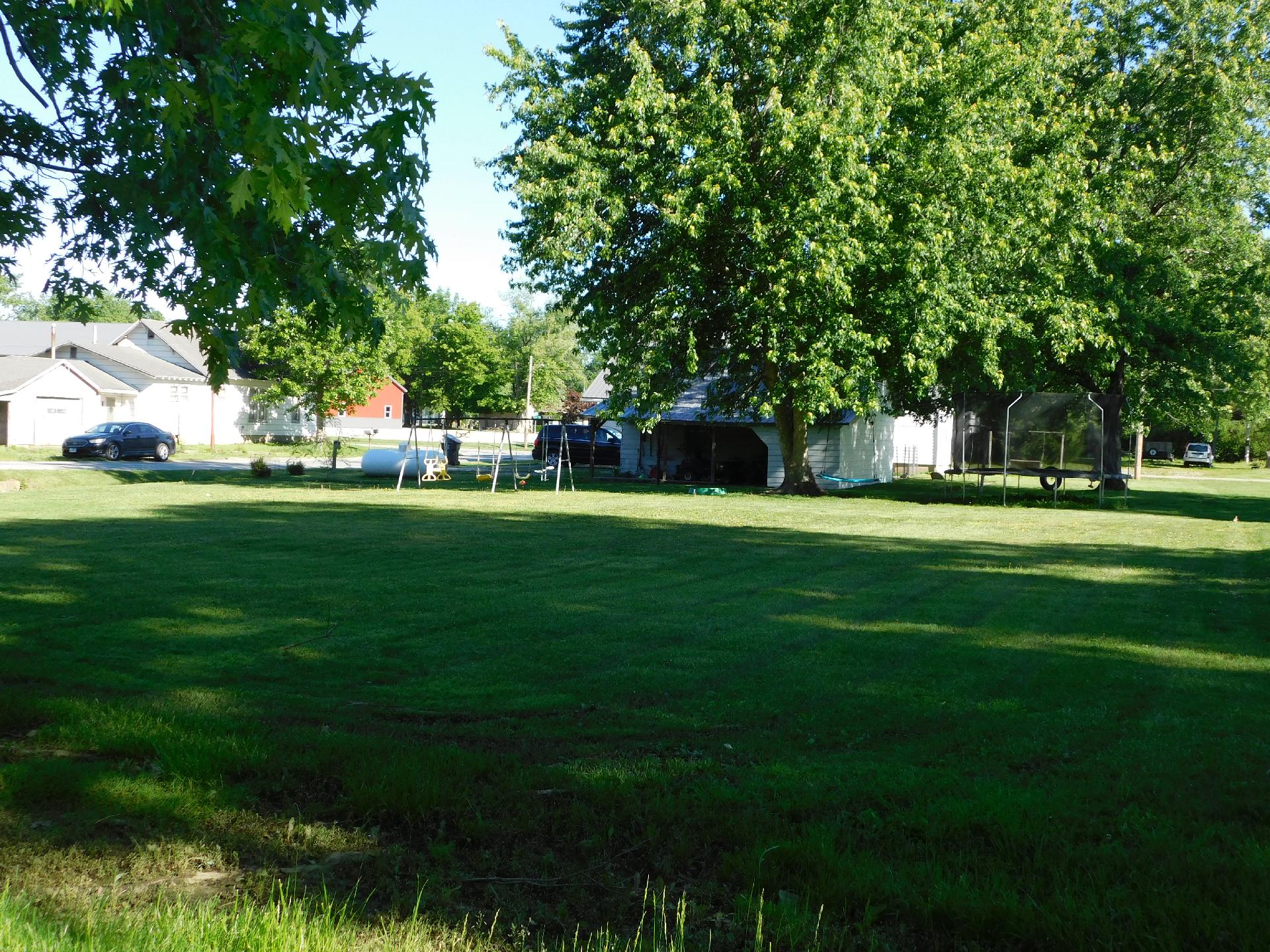 1301 E Main Street Property Photo 11