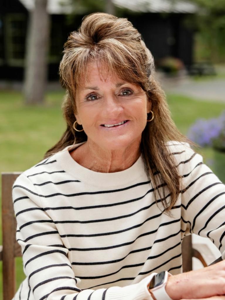 Kelli Johnson Profile Photo