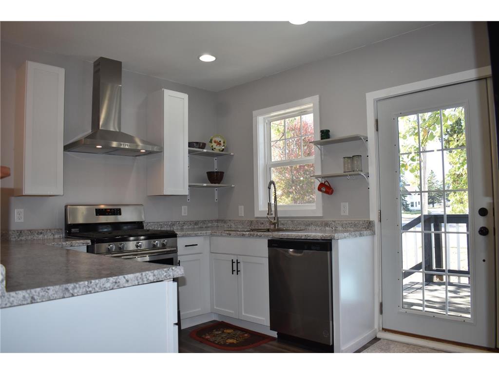 426 Erie Avenue Property Photo 6