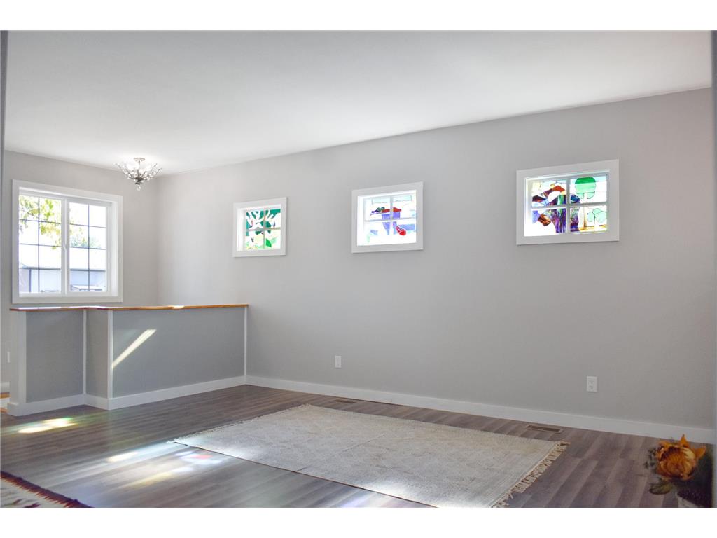 426 Erie Avenue Property Photo 11