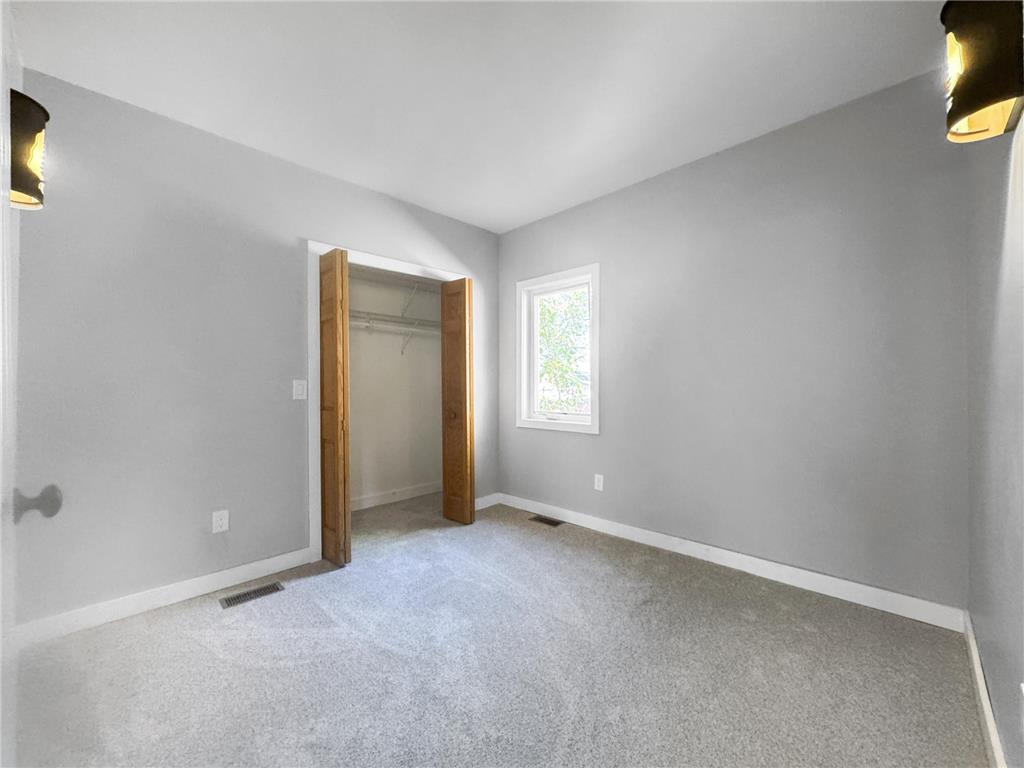 426 Erie Avenue Property Photo 12