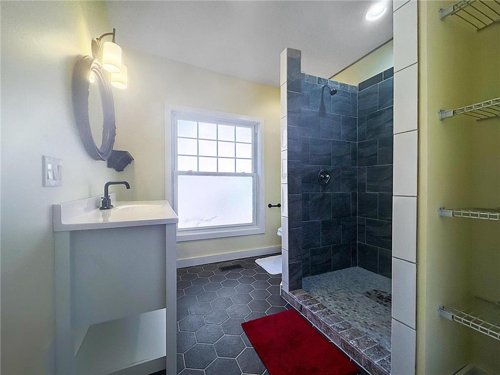 426 Erie Avenue Property Photo 15