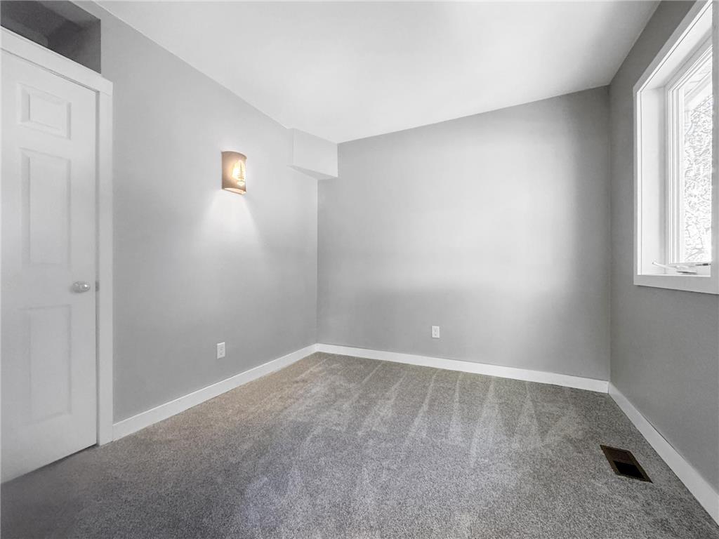 426 Erie Avenue Property Photo 17