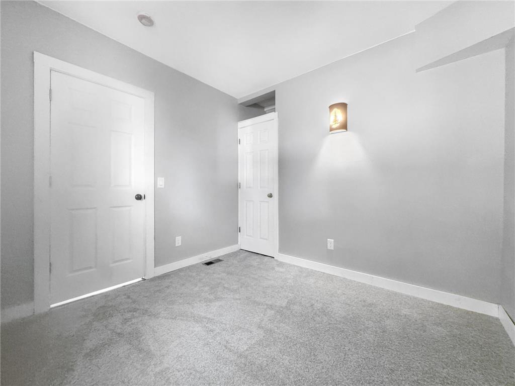 426 Erie Avenue Property Photo 18