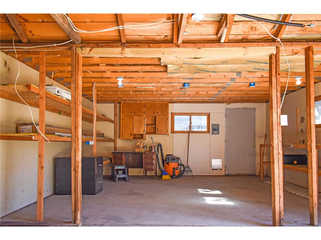 426 Erie Avenue Property Photo 27
