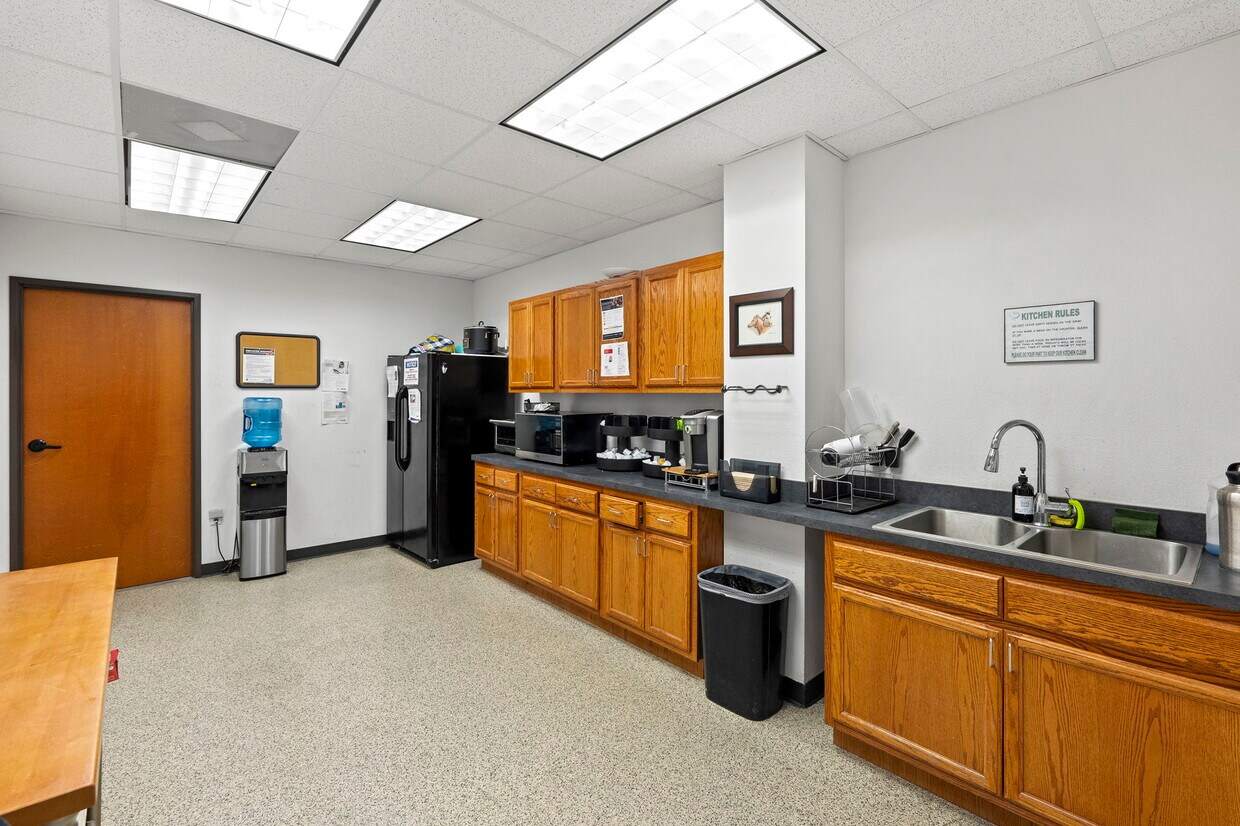 108 Commercial Pl Property Photo 14
