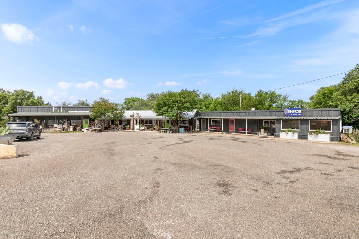 1725 S Us Highway 281 Property Photo 6