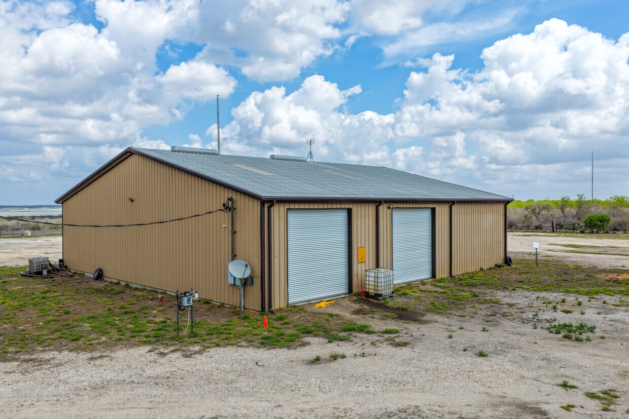 2801 W Highway 72 Property Photo 6