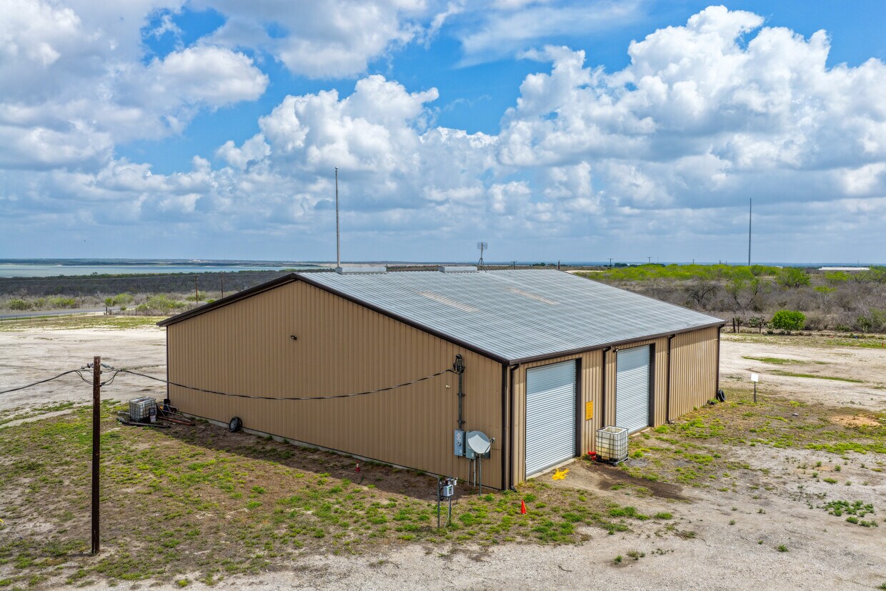 2801 W Highway 72 Property Photo 7