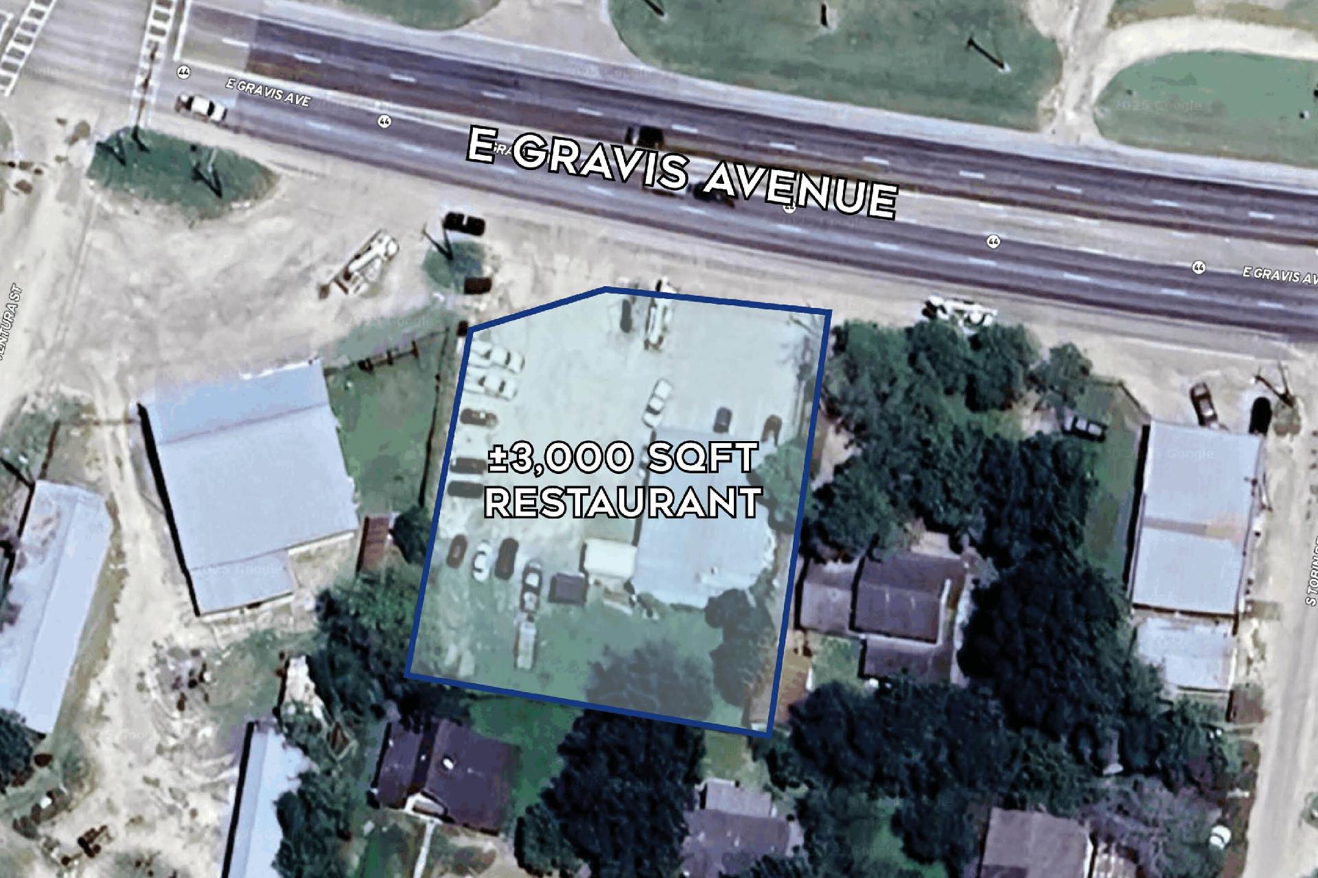 806 East Gravis Property Photo 22