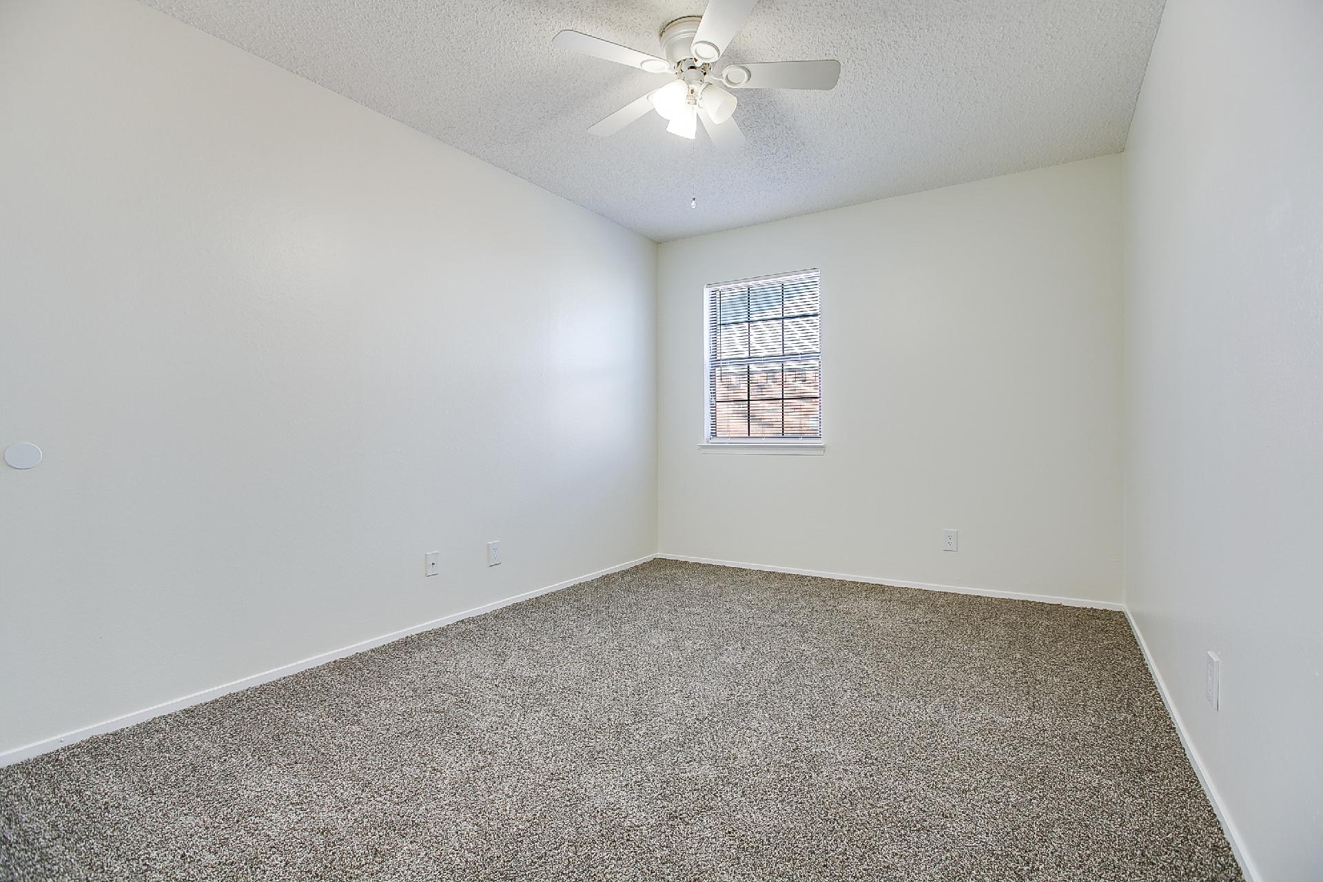 806 Van Zandt Street Property Photo 11