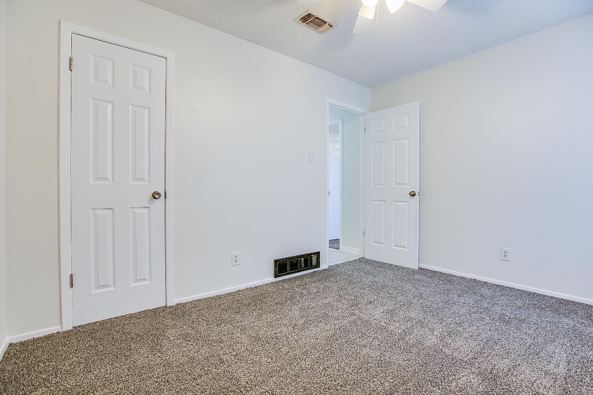 806 Van Zandt Street Property Photo 15