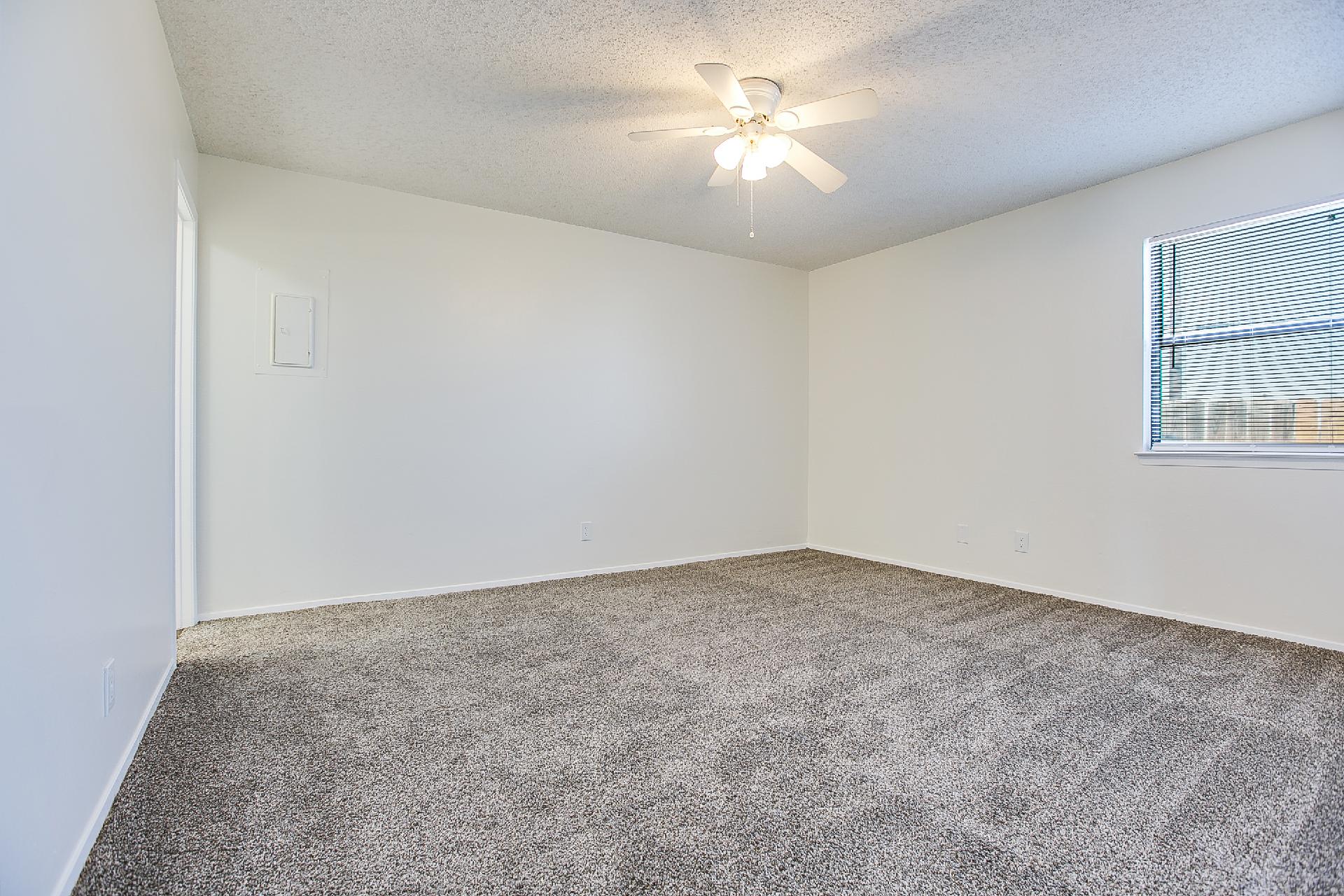 806 Van Zandt Street Property Photo 16