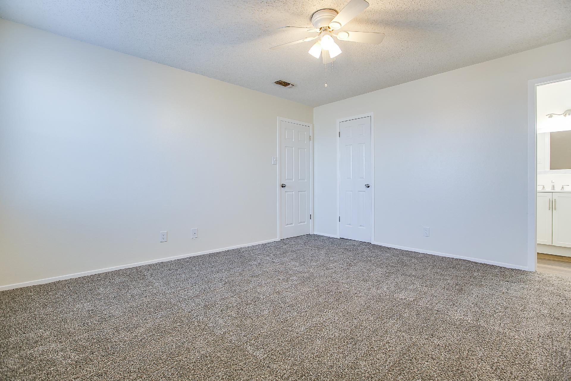 806 Van Zandt Street Property Photo 17