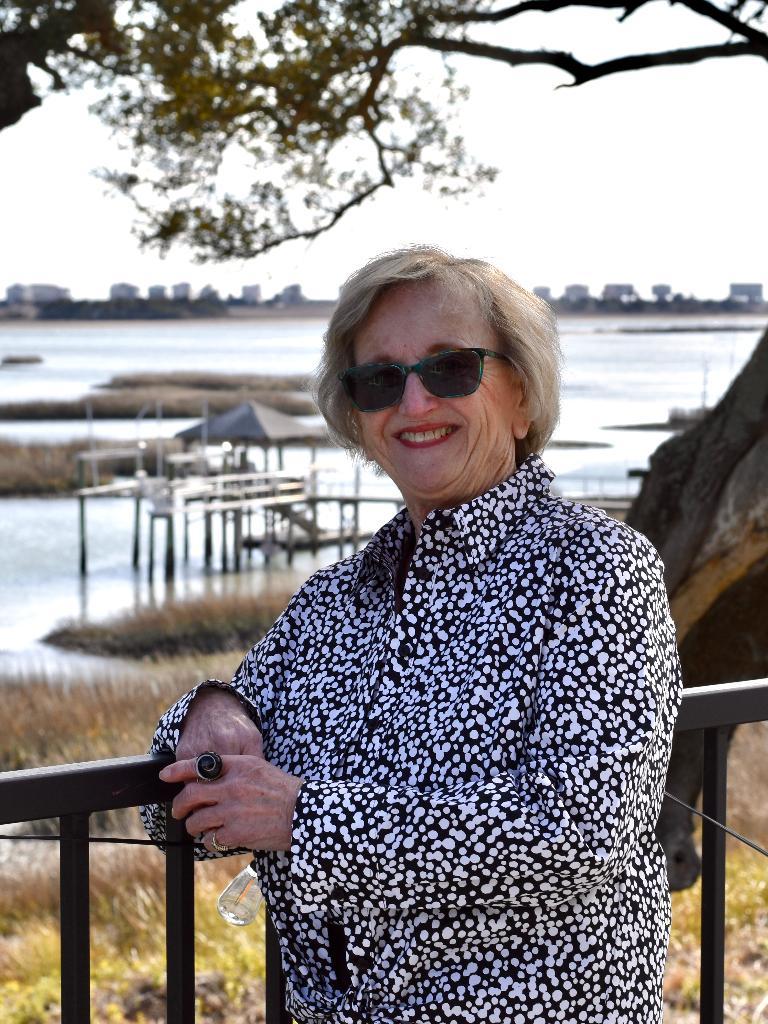 Vickie Lemar Profile Photo