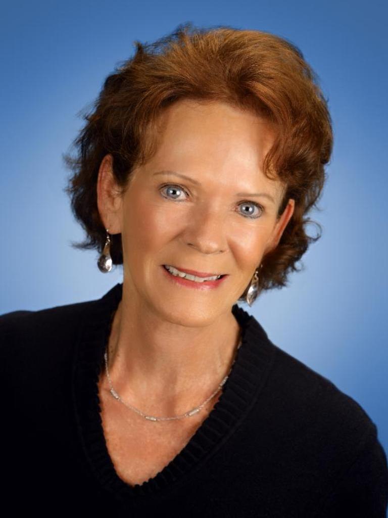Lynda Huelsman Profile Image