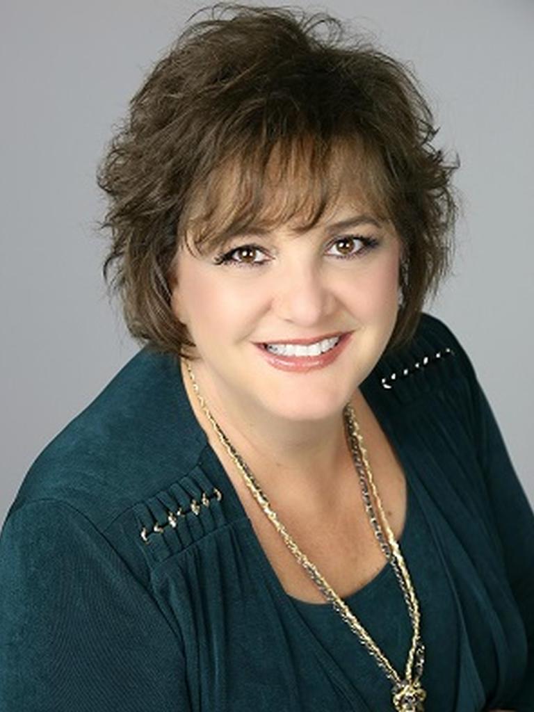 Julie Roberts Profile Photo