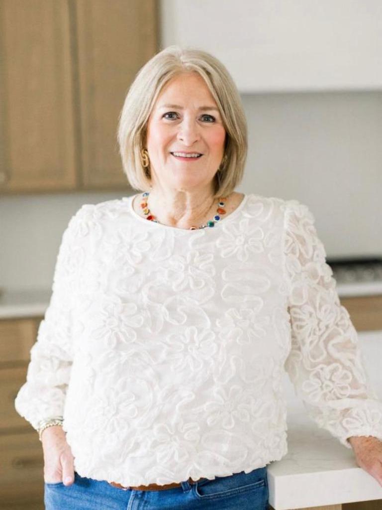 Debra Graves Profile Photo