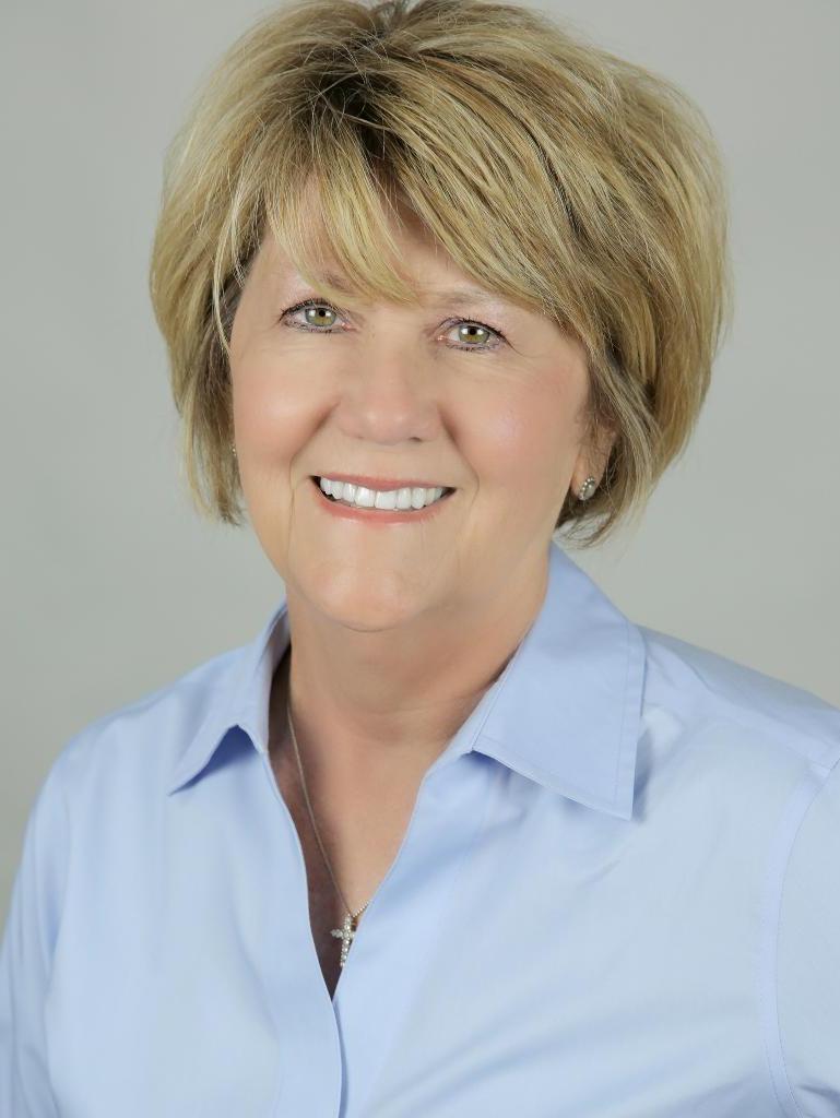Gail and Dennis Phillipo Profile Photo