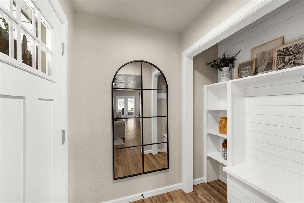 805 Nw 49th Street Property Photo 4
