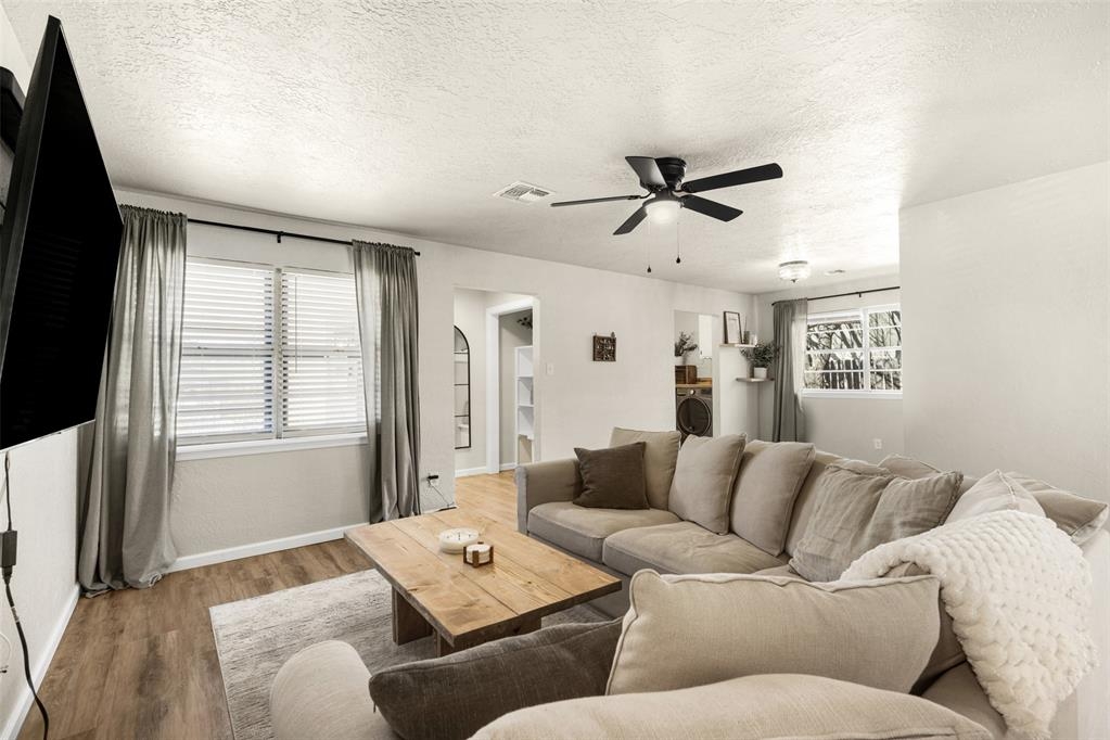 805 Nw 49th Street Property Photo 7