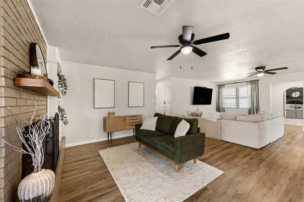 805 Nw 49th Street Property Photo 8