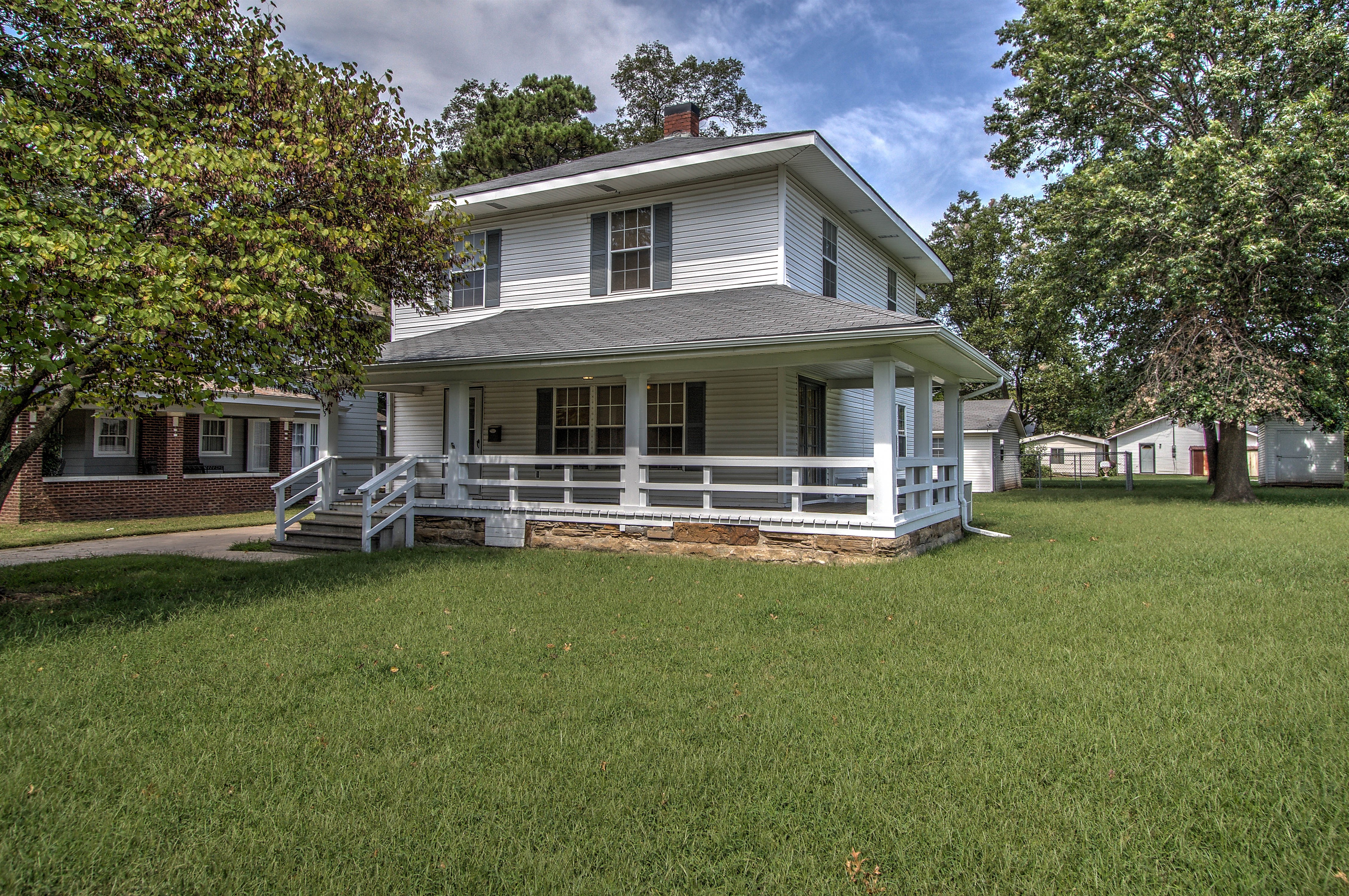 1115 E 6th Street Property Photo 1