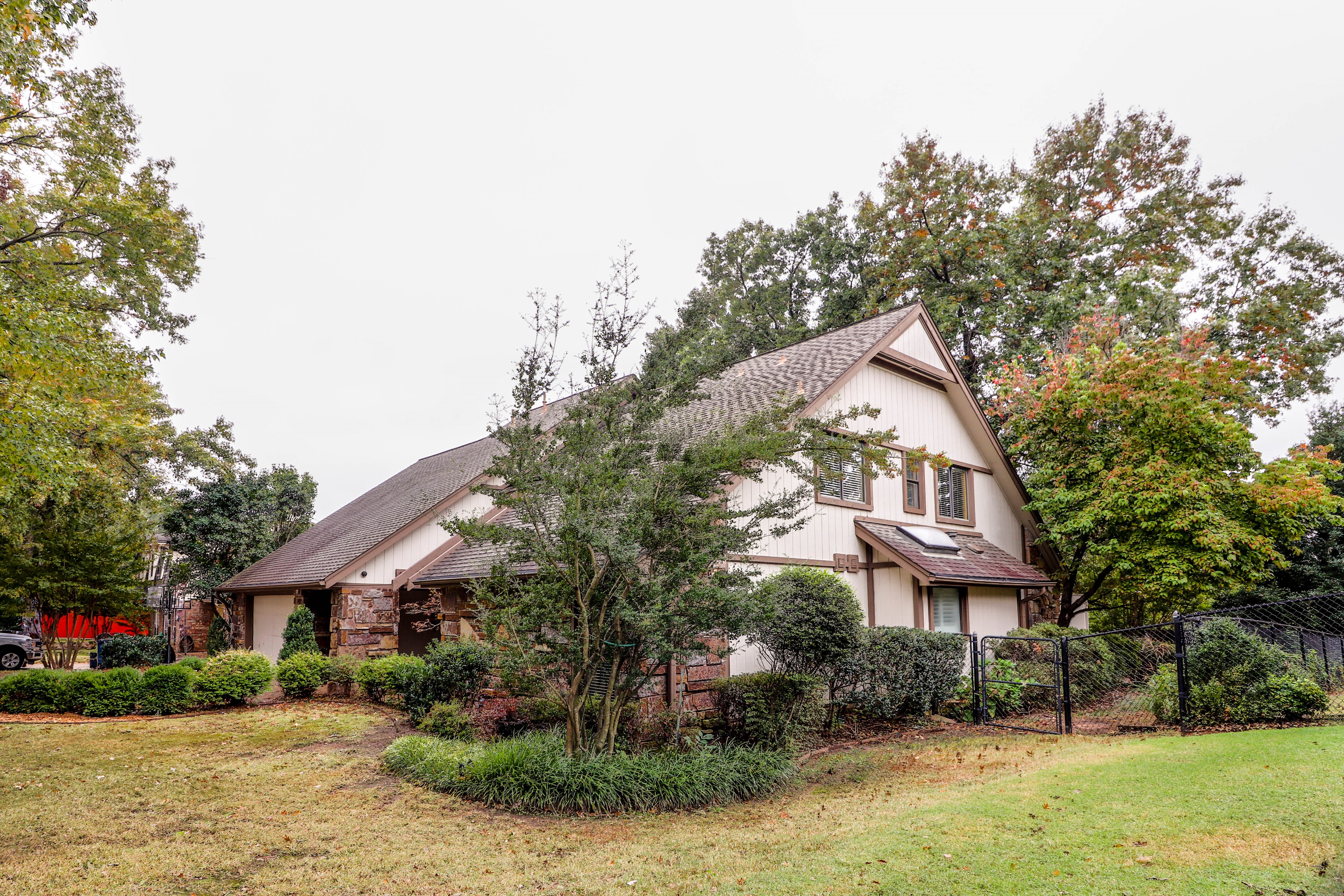 8448 S Florence Avenue Property Photo 1