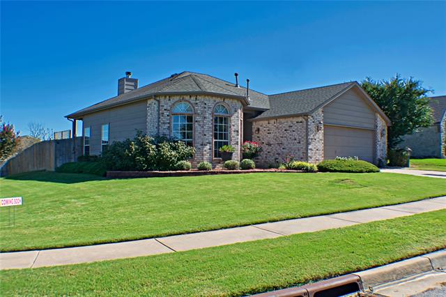 11701 S Forest Avenue Property Photo 1