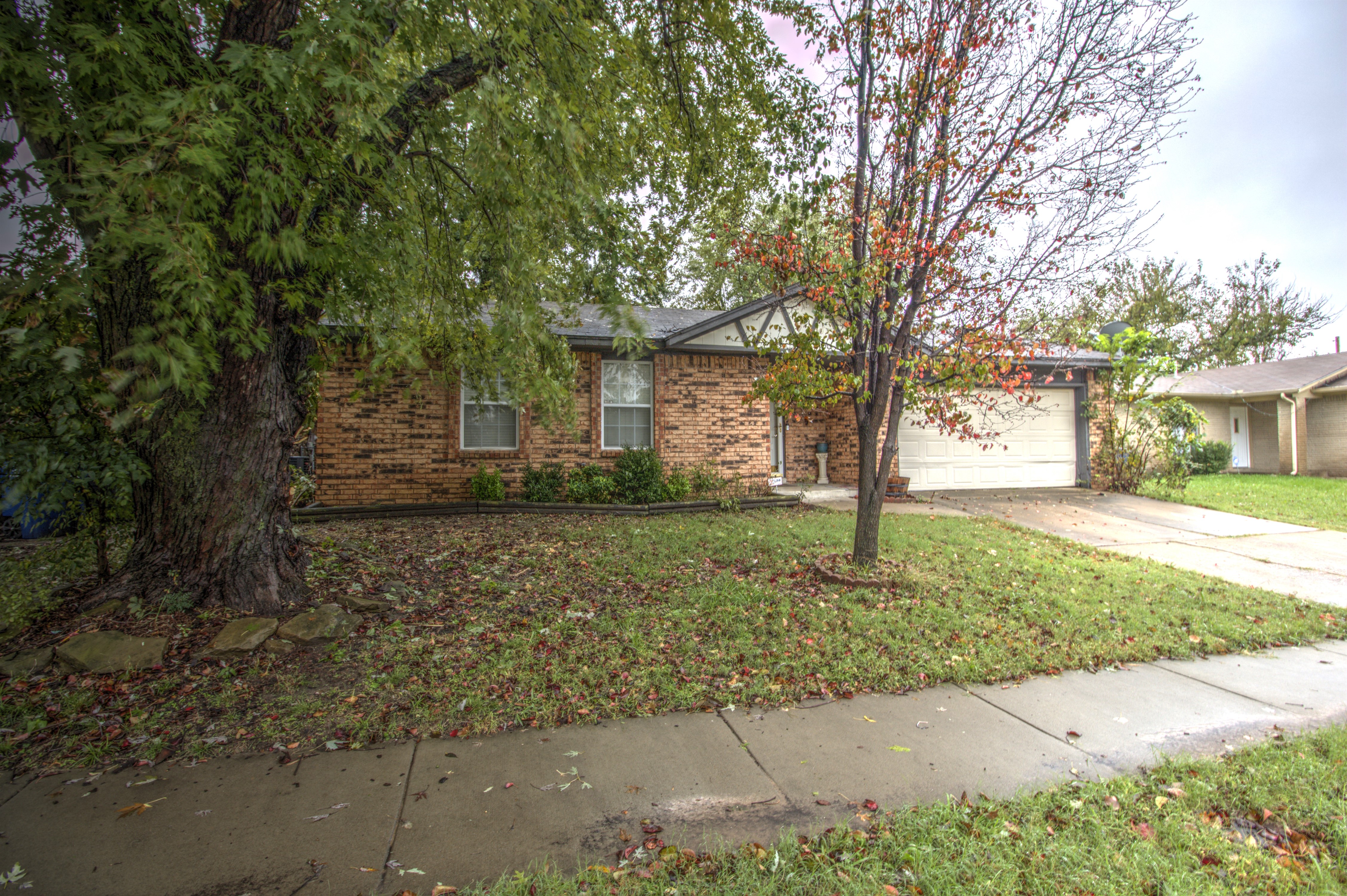 10712 E 38th Street Property Photo 1
