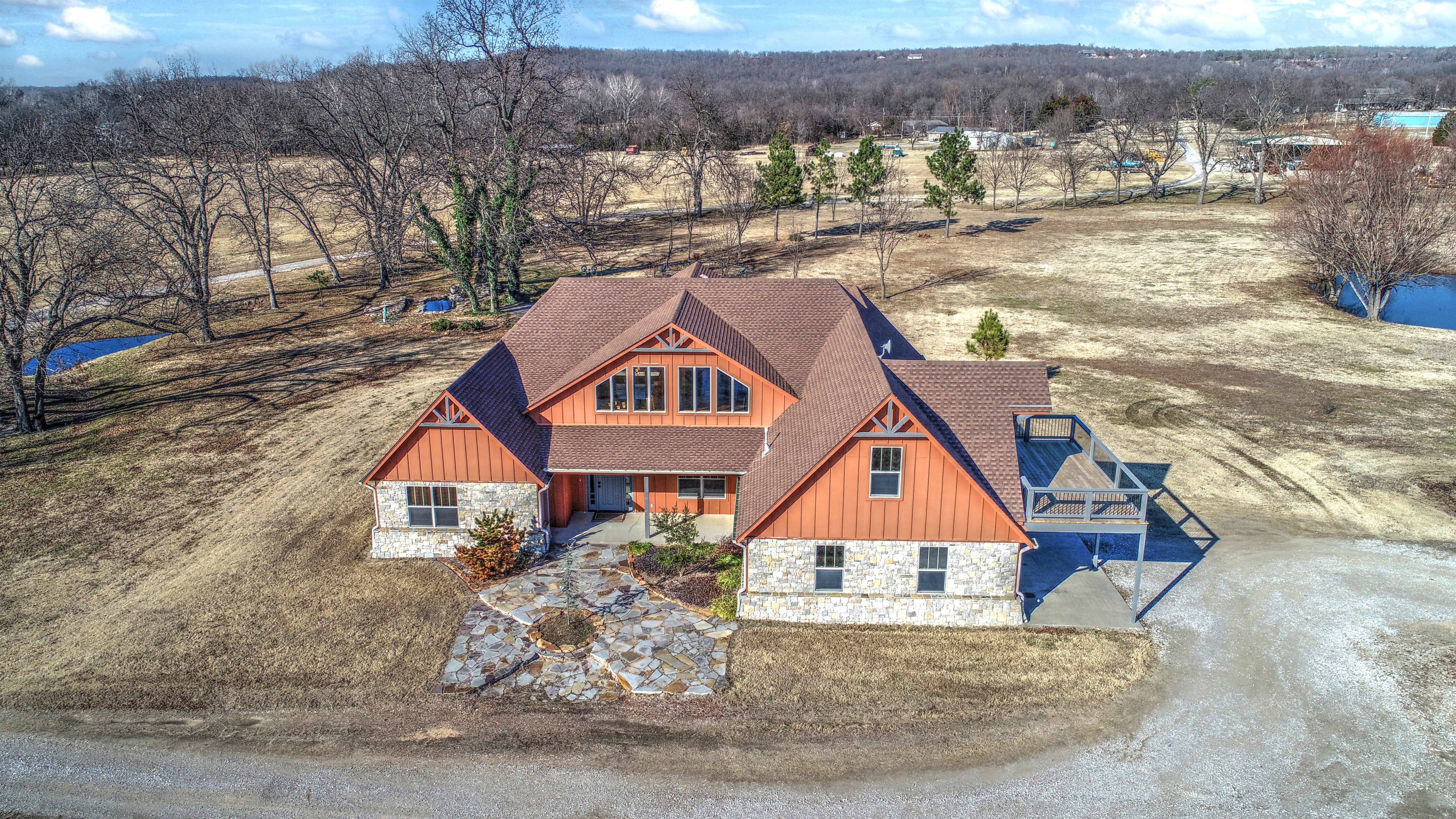 5690 W Country Road Property Photo 1