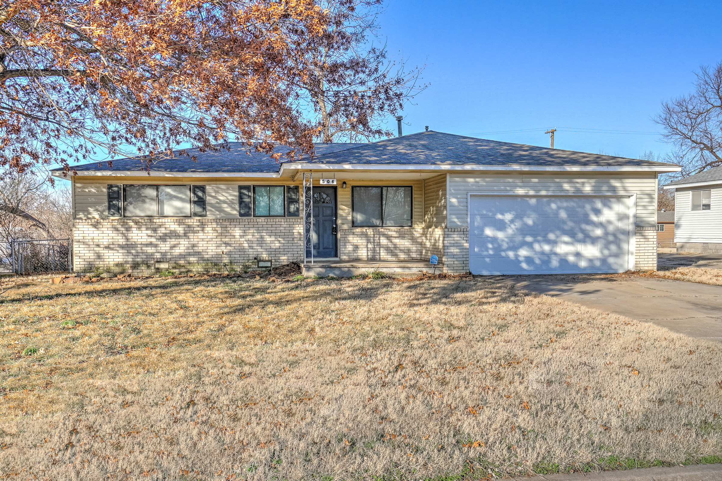 506 S 5th Place Property Photo 1