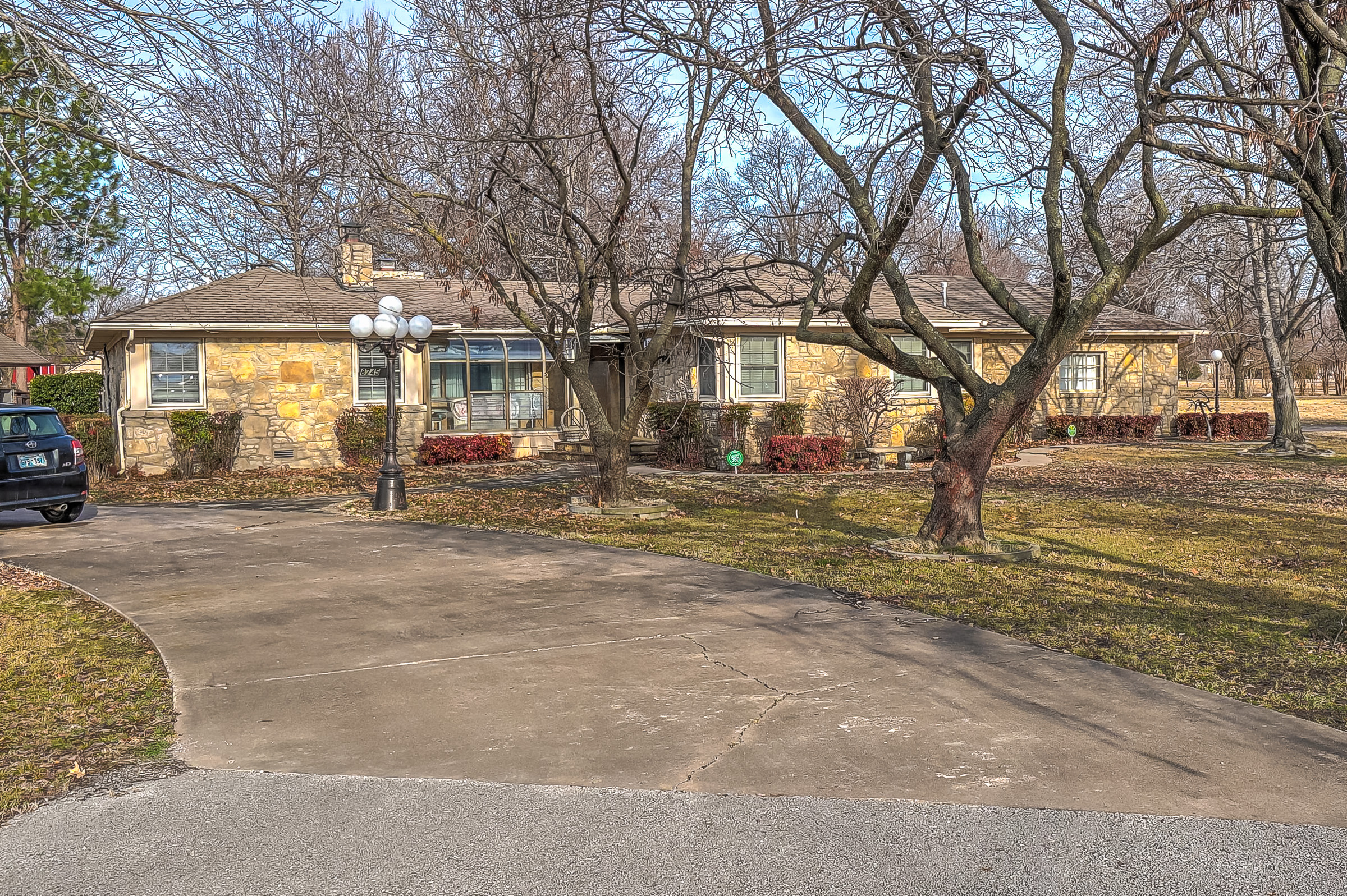 8745 E 9th Street Property Photo 1