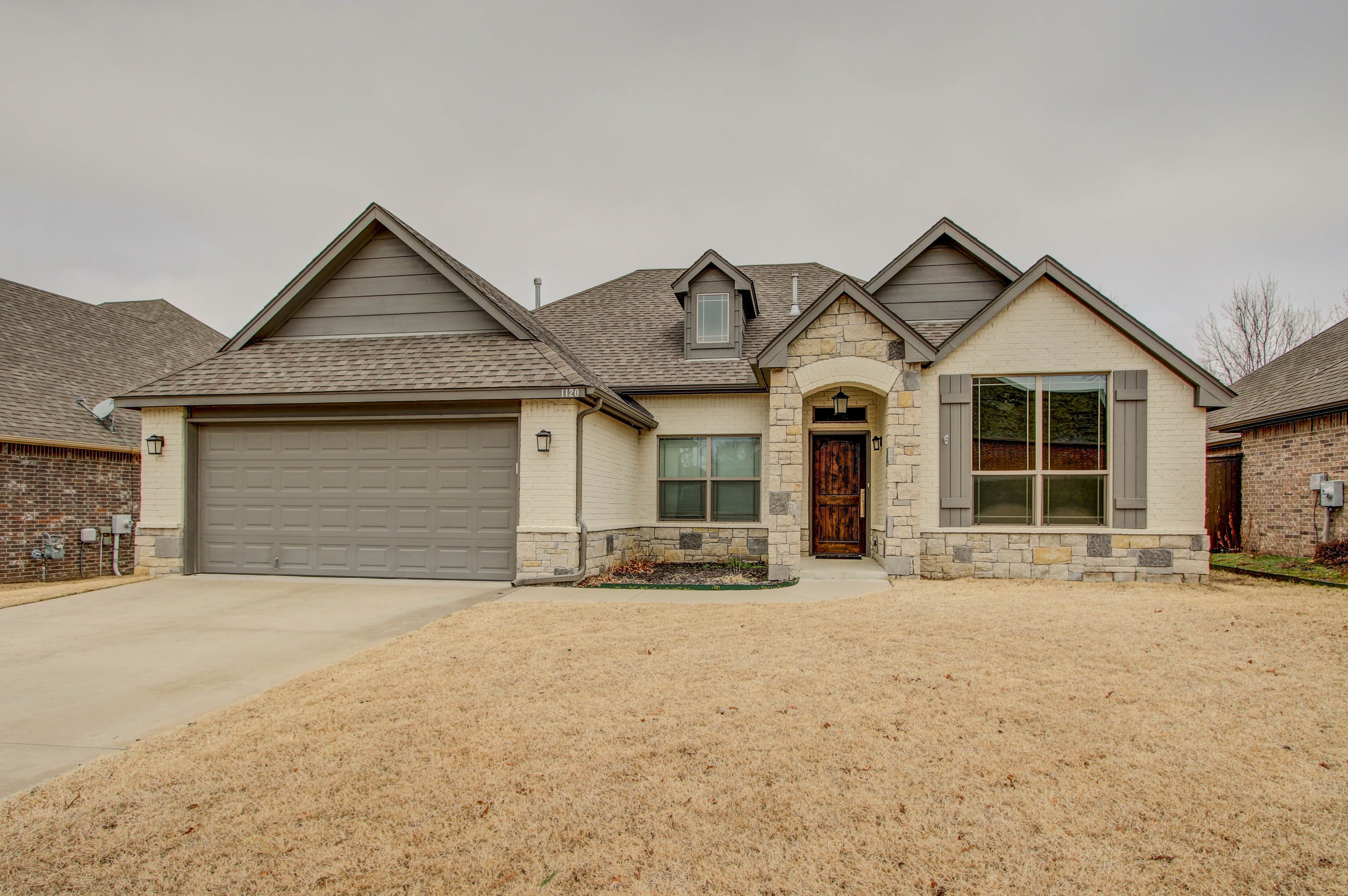 1120 W Fargo Drive Property Photo 1