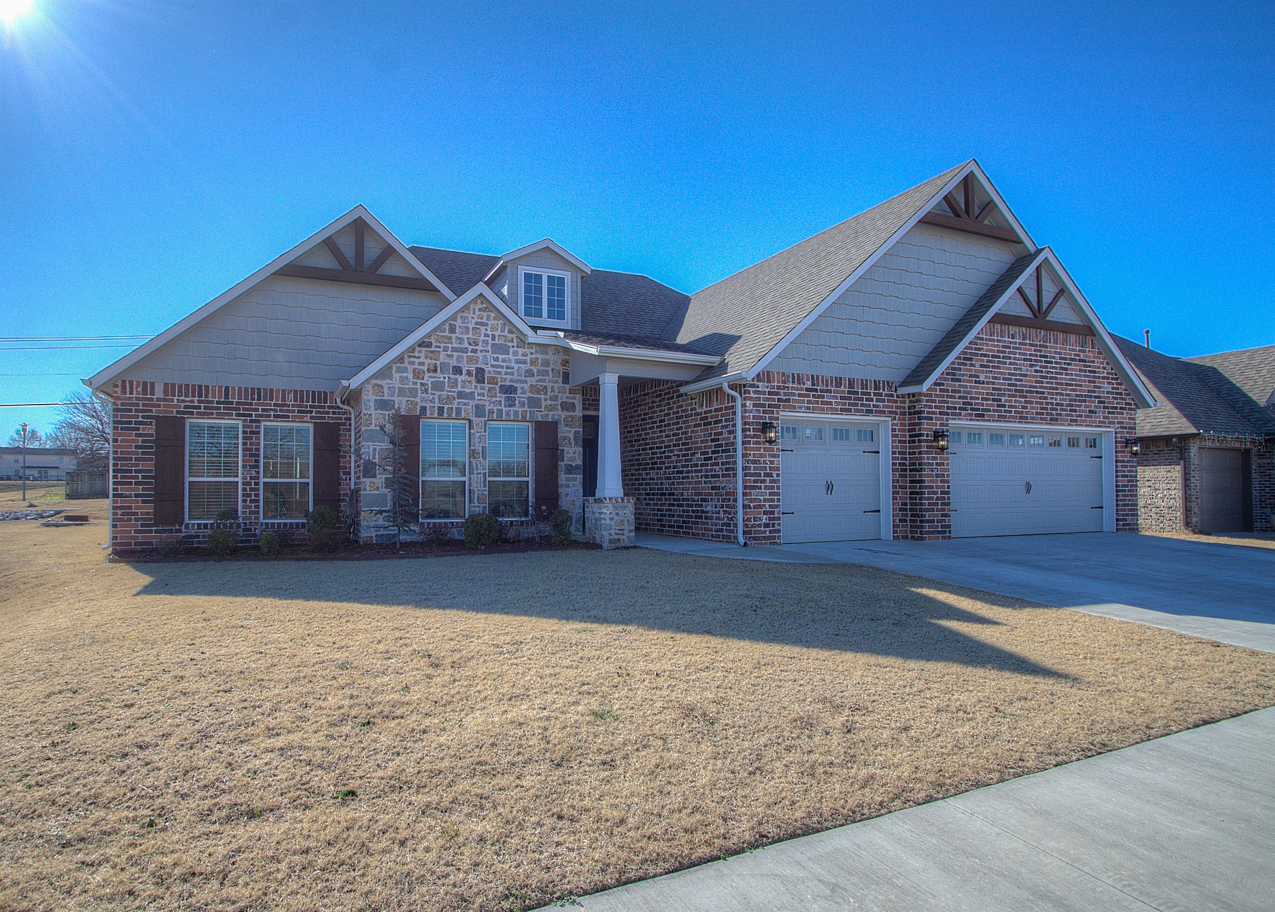 1024 E 135th Place Property Photo 1