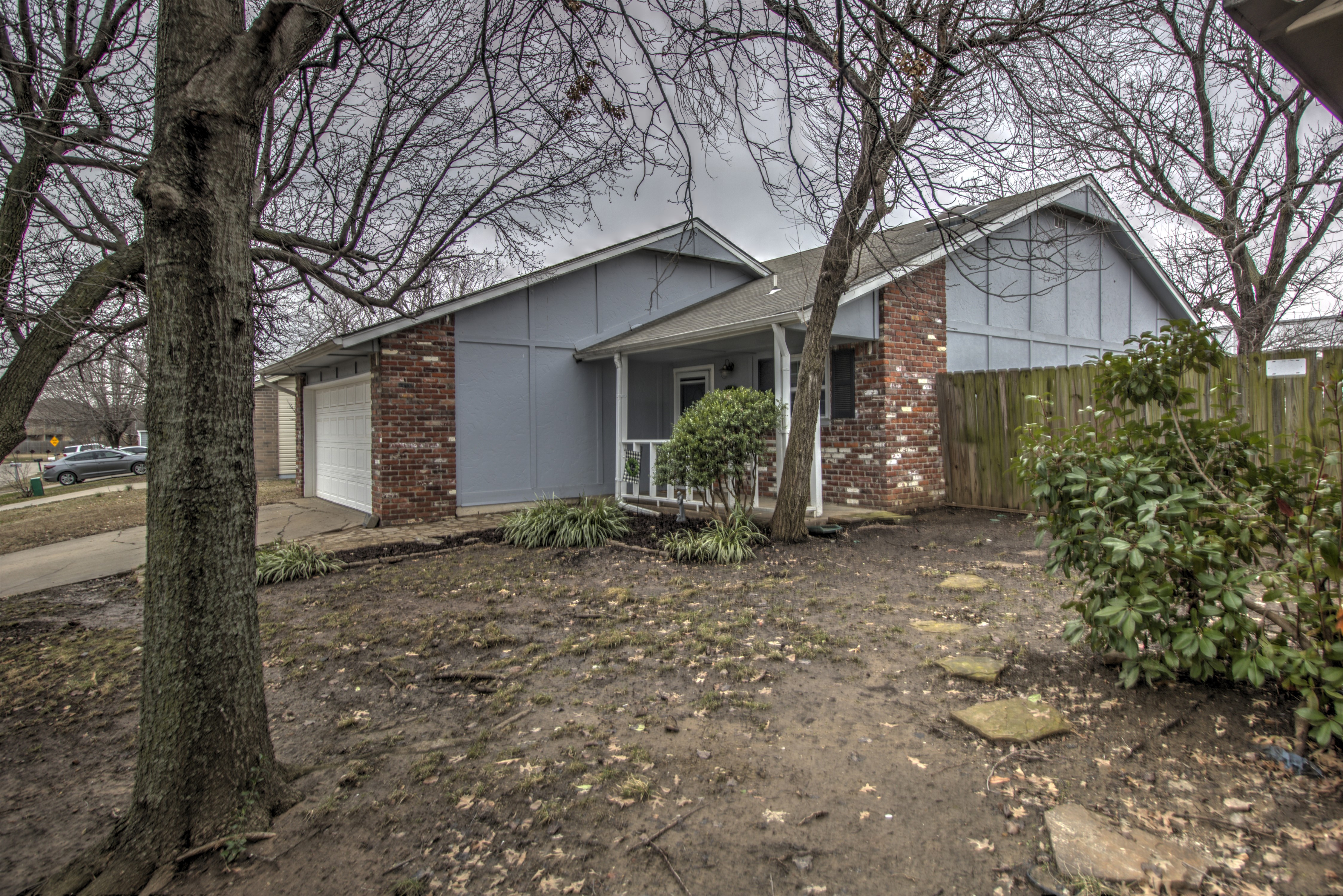 8418 N 116th East Avenue Property Photo 1