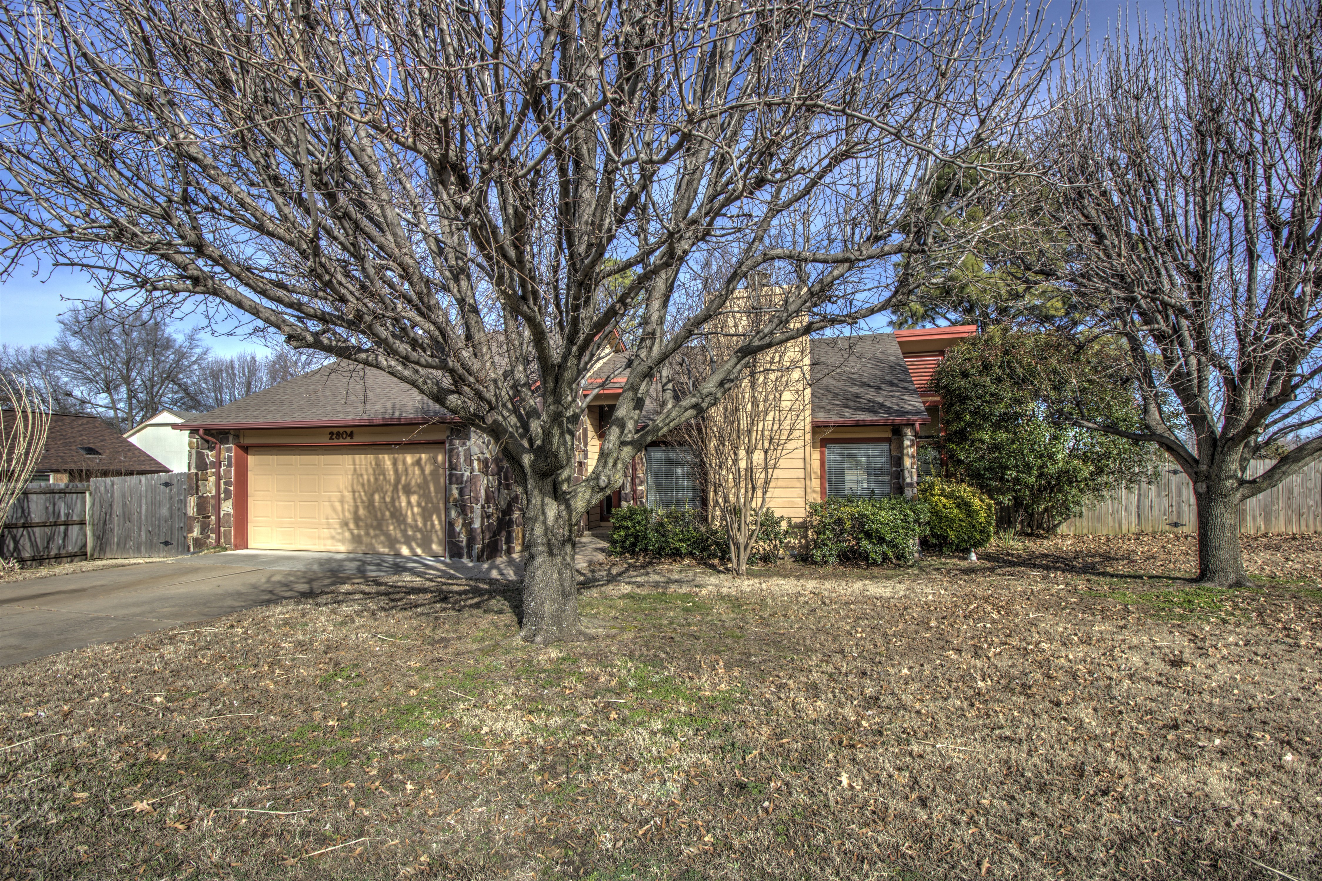 2804 W Dallas Street Property Photo 1