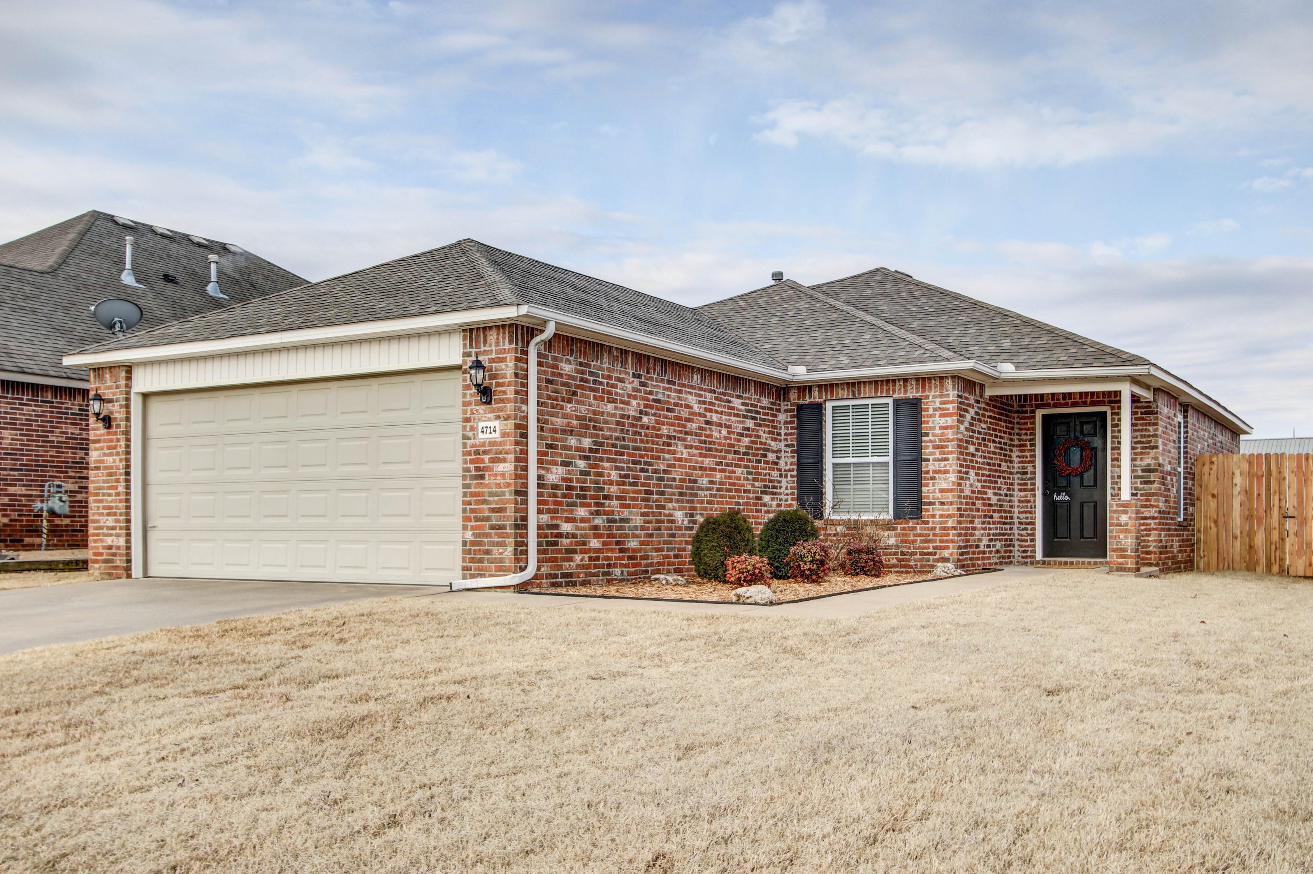 4714 S Ash Drive Property Photo 1